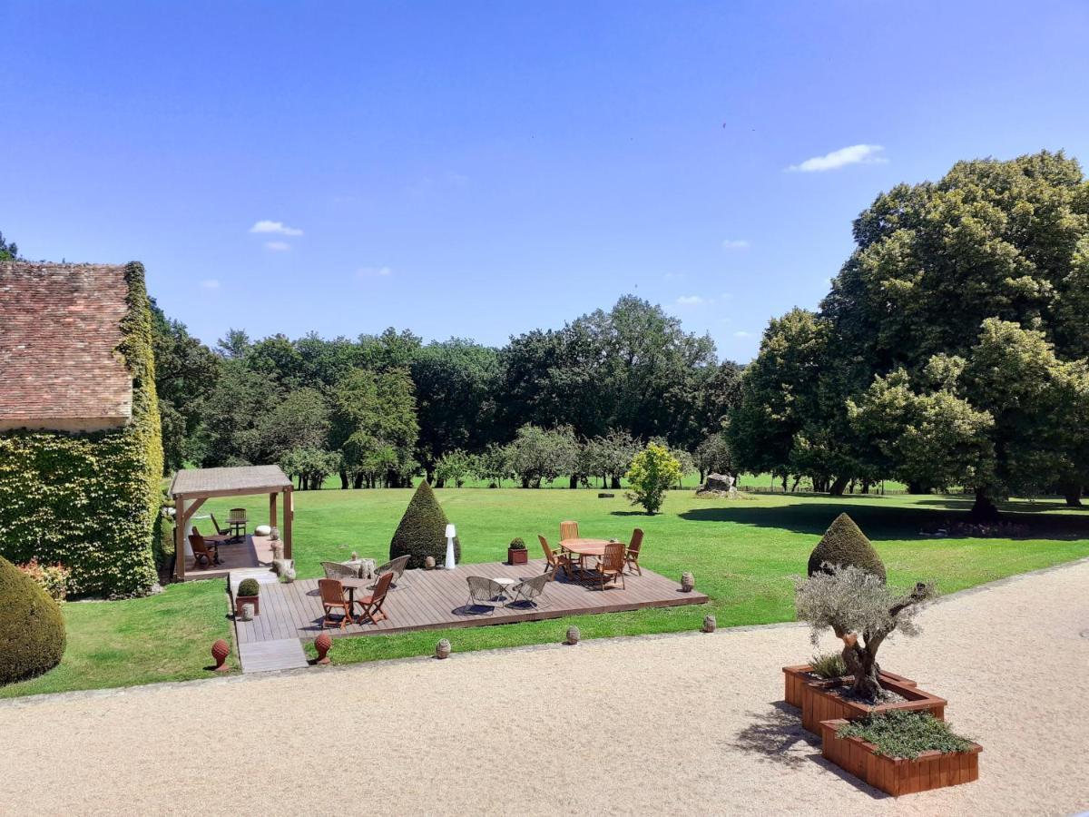 Domaine De La Limetiere Otel Neuvy-le-Roi Dış mekan fotoğraf