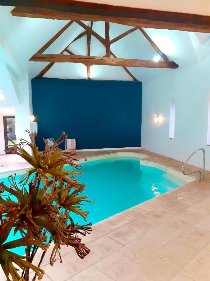 Domaine De La Limetiere Otel Neuvy-le-Roi Dış mekan fotoğraf