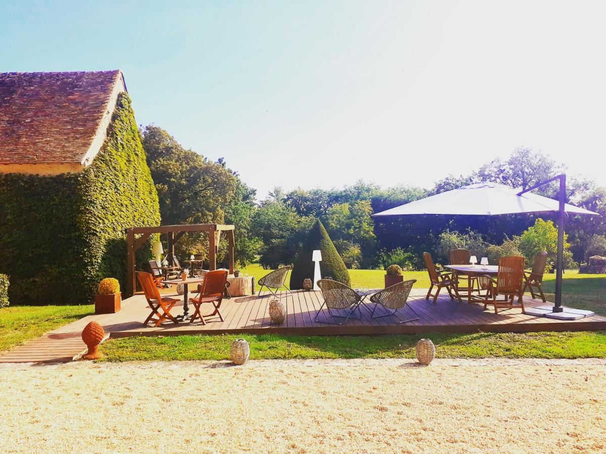 Domaine De La Limetiere Otel Neuvy-le-Roi Dış mekan fotoğraf