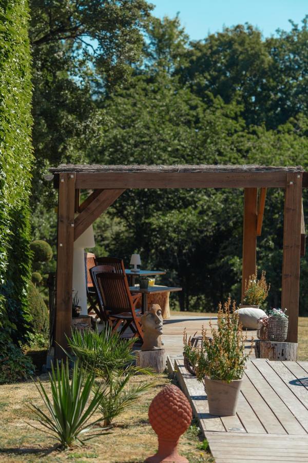 Domaine De La Limetiere Otel Neuvy-le-Roi Dış mekan fotoğraf