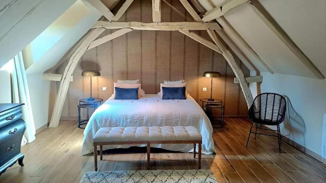 Domaine De La Limetiere Otel Neuvy-le-Roi Dış mekan fotoğraf