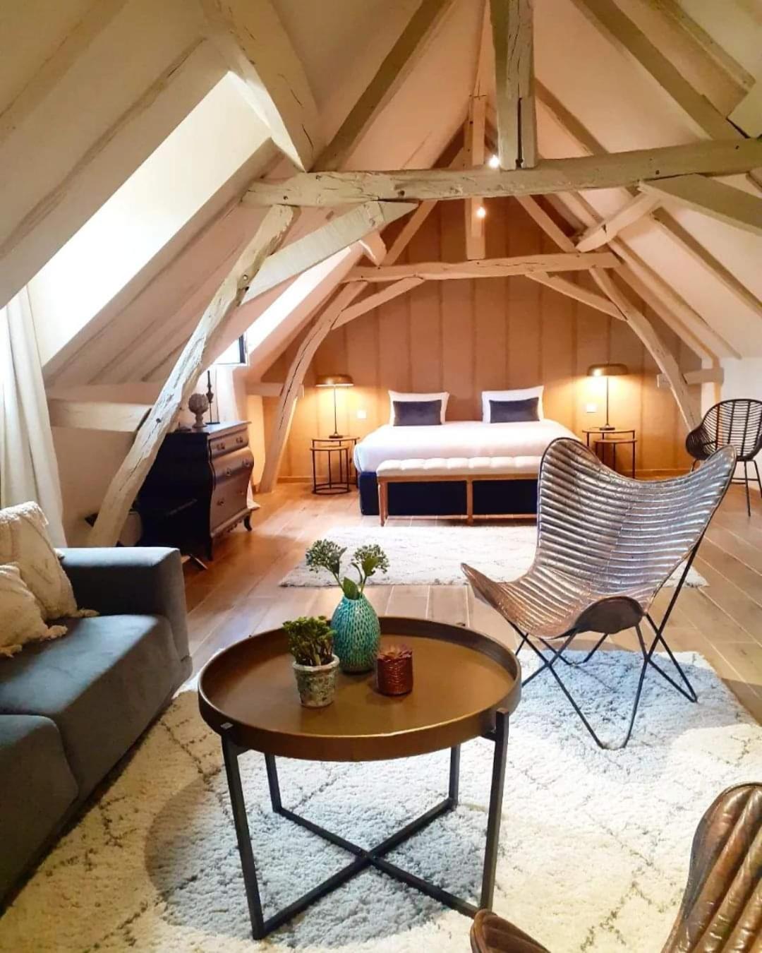 Domaine De La Limetiere Otel Neuvy-le-Roi Dış mekan fotoğraf